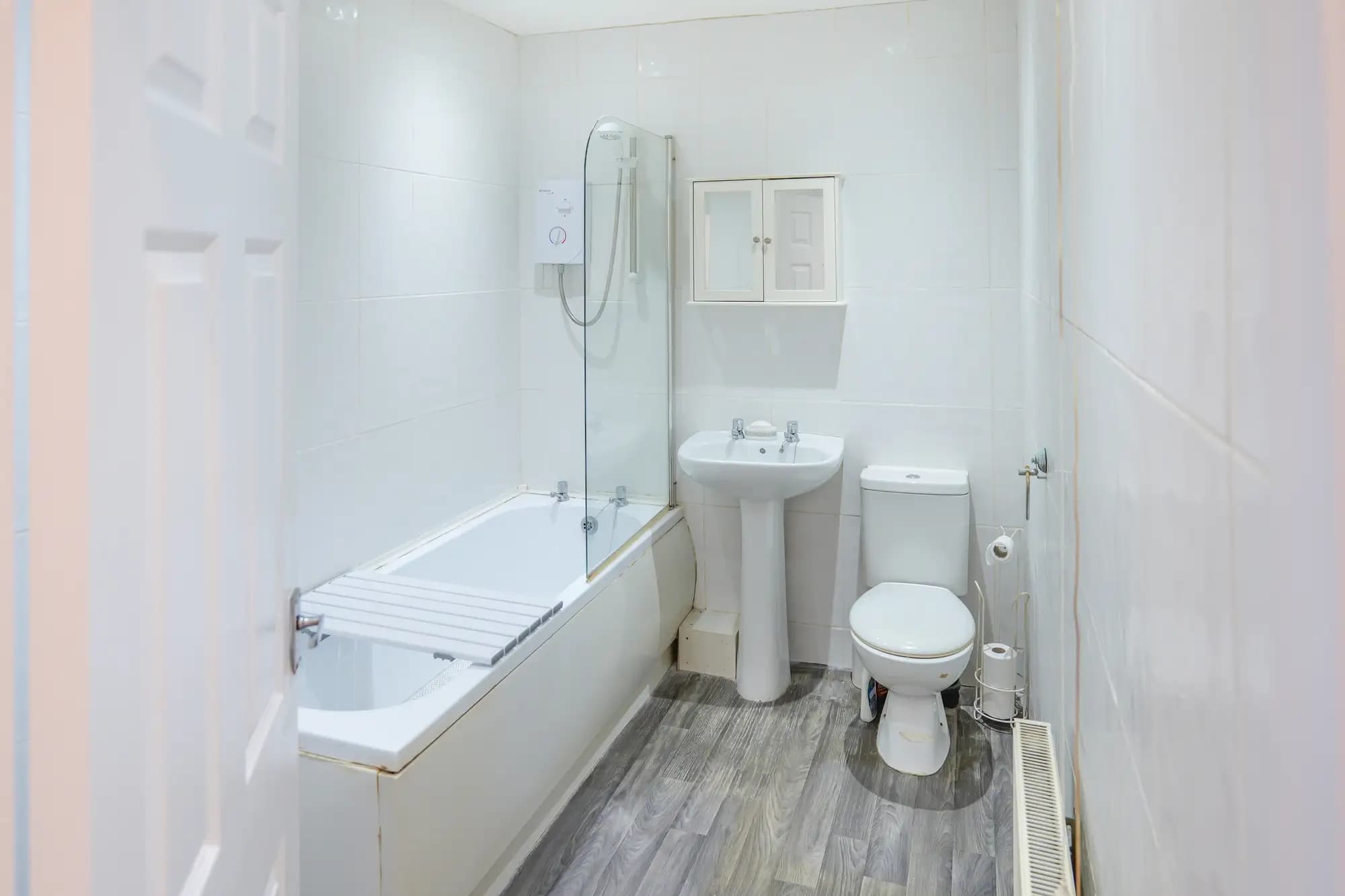 property photo 10 of 23