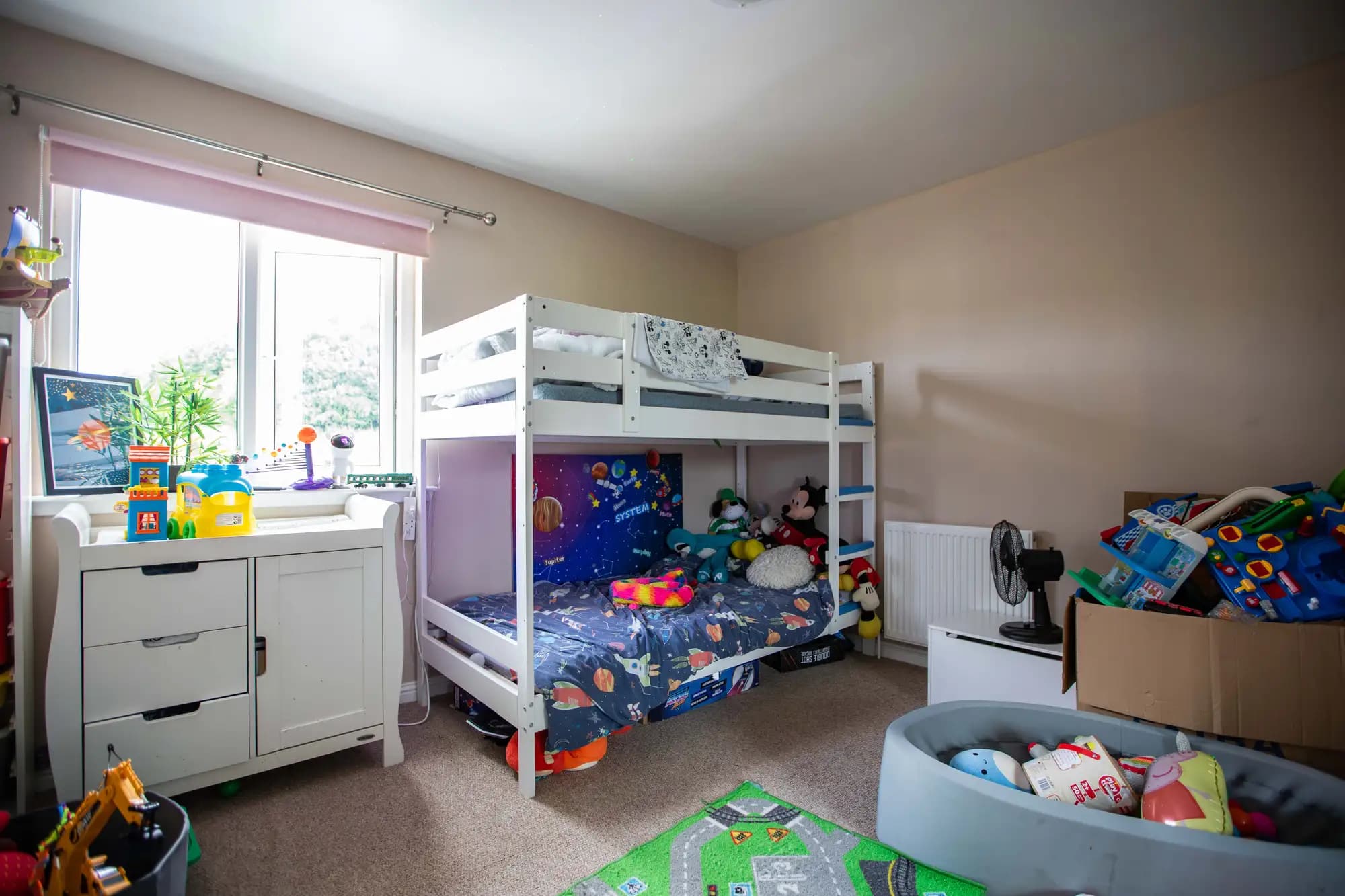 property photo 23 of 38