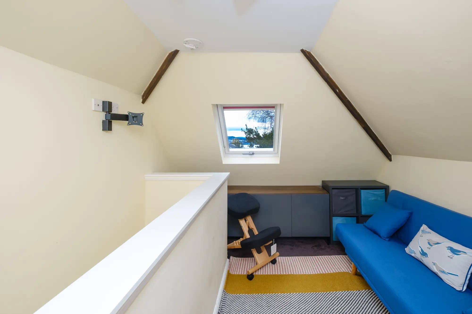 property photo 16 of 29