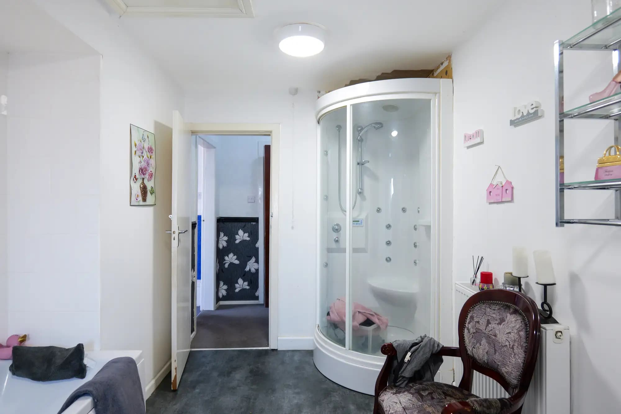 property photo 22 of 54